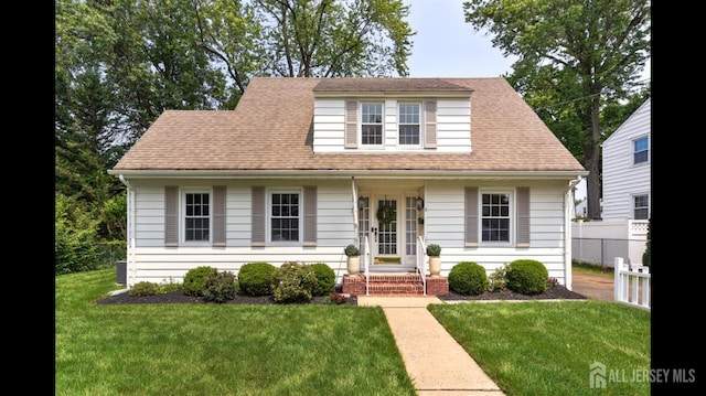 3 Mayfield Pl, Metuchen, NJ 08840 - view of front facade featuring roof with shingles