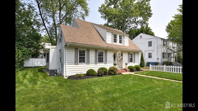 3 Mayfield Pl, Metuchen, NJ 08840 - view of front of property featuring roof with shingles