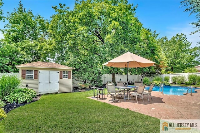 5 Serviss Ave, East Brunswick, NJ 08816 - fenced backyard featuring a patio area and a shed
