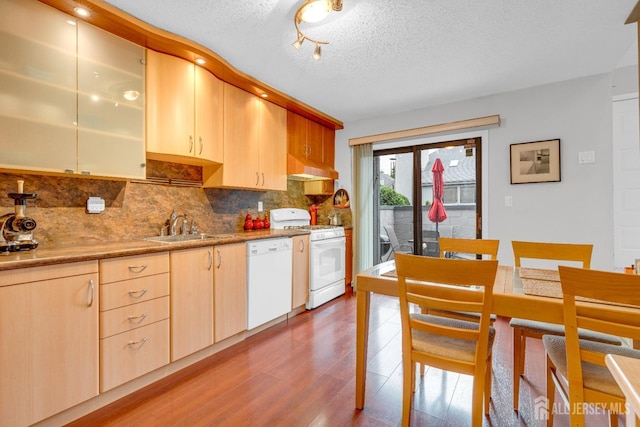 84 Linda Ln, Edison, NJ 08820 - photo 13