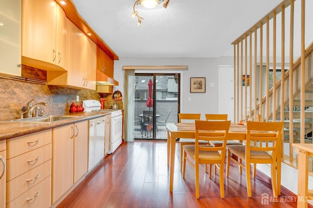 84 Linda Ln, Edison, NJ 08820 - photo 14