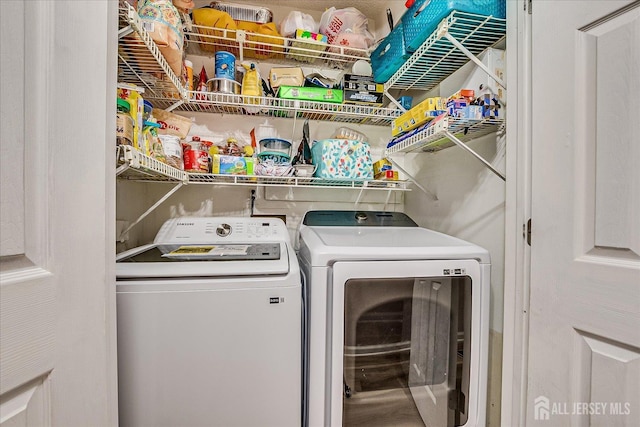 19 Carriage Pl, Edison, NJ 08820 - washroom with washer and clothes dryer