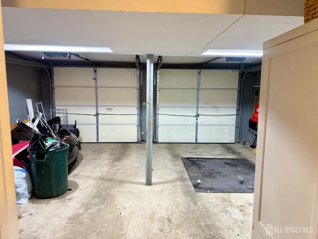 45 Marina View Dr, Sewaren, NJ 07077 - view of garage