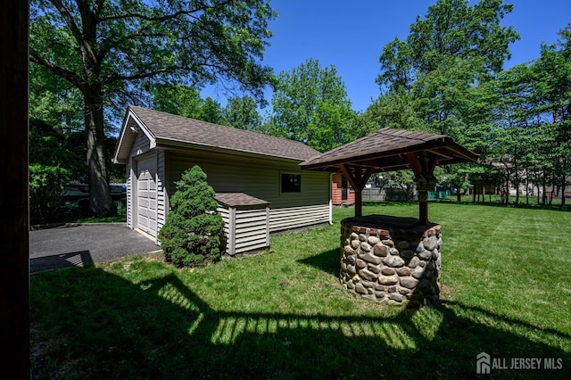 22 Roosevelt St, Pequannock, NJ 07440 - view of grassy yard with a gazebo and an outbuilding