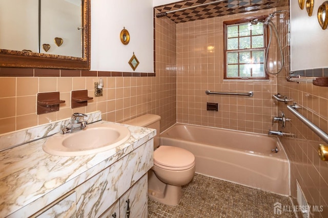 114 Redwood Ave, Edison, NJ 08817 - full bath featuring toilet, shower / washtub combination, vanity, tile walls, and tile patterned flooring