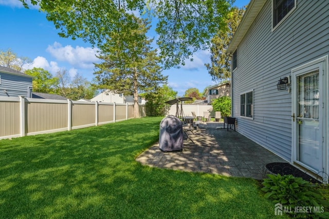 1430 Seneca Rd, North Brunswick, NJ 08902 - view of yard featuring a patio