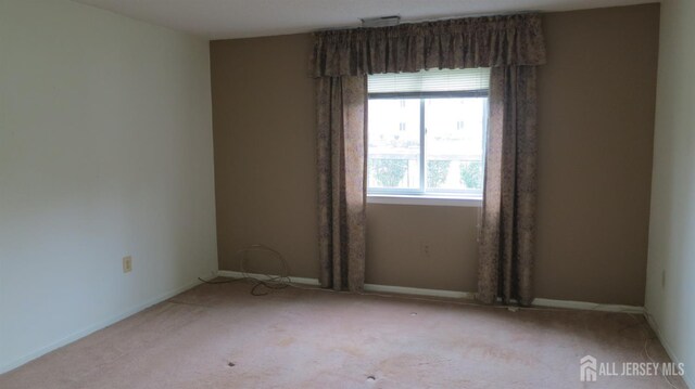 8407 Tamarron Dr, Plainsboro, NJ 08536 - photo 15