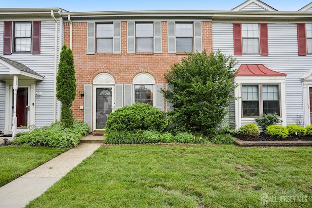 91 Pear Tree Ln, Franklin, NJ 08823 - multi unit property featuring a front lawn and brick siding