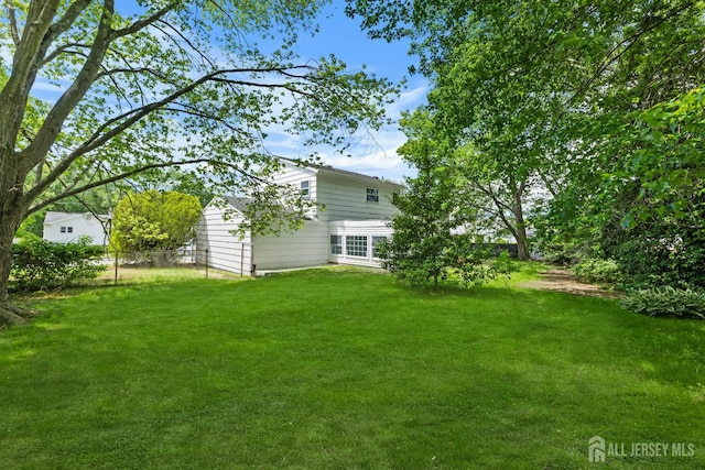 4 Arden Rd, Old Bridge, NJ 08857 - view of yard