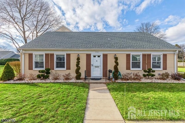 378 Old Nassau Rd Unit C, Monroe, NJ 08831 - cape cod home featuring a front yard and roof with shingles