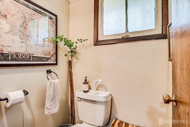 227 Lawrence Ave, Highland Park, NJ 08904 - bathroom with toilet