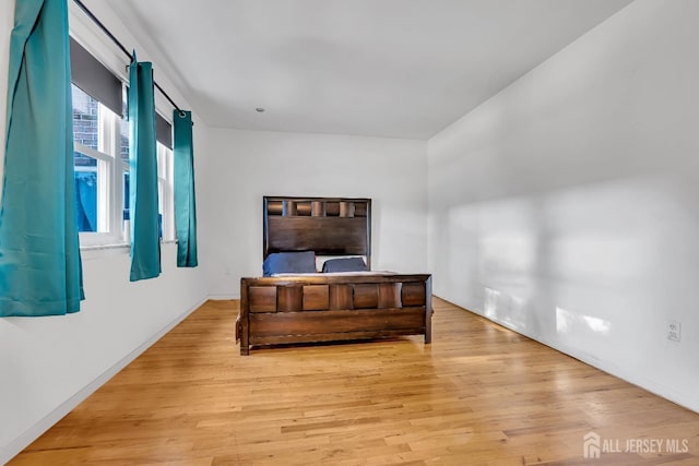 199 Evergreen Rd Unit 6A, Edison, NJ 08837 - unfurnished room with light wood finished floors and baseboards