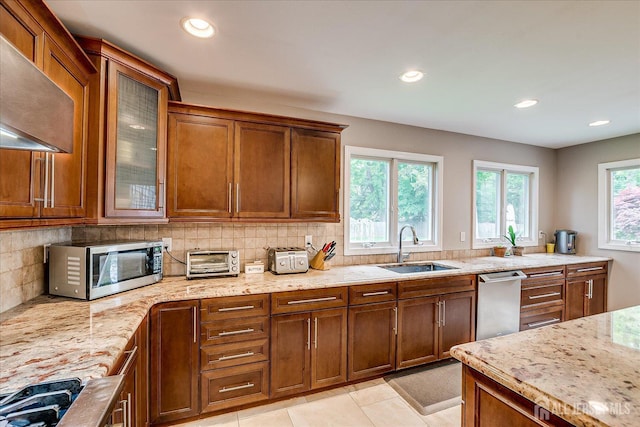 8 Renee Ct, Edison, NJ 08820 - kitchen with stainless steel appliances, a sink, ventilation hood, backsplash, and light stone countertops