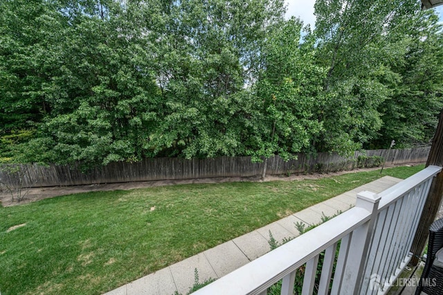 219 Vasser Dr, Piscataway, NJ 08854 - view of yard