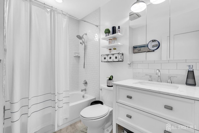 full bathroom with shower / bathtub combination with curtain, vanity, toilet, and tasteful backsplash