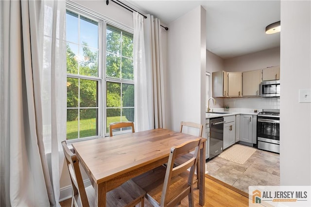 4301 Bayberry Ct, Middlesex, NJ 08852 - view of dining space