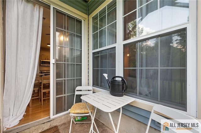 4301 Bayberry Ct, Middlesex, NJ 08852 - view of balcony