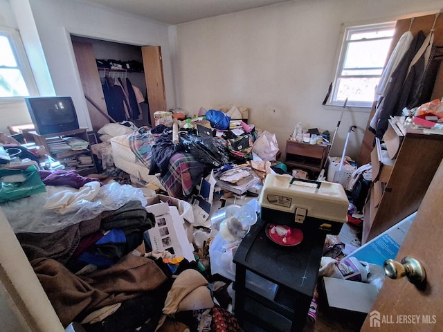 bedroom with a closet