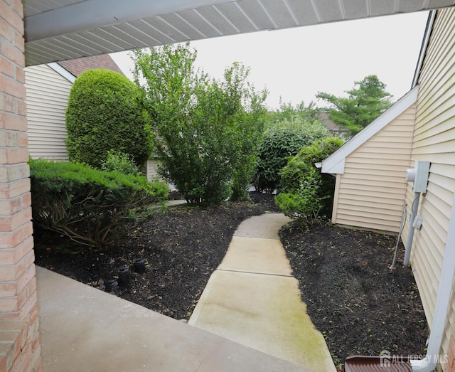117 Nathan Dr, North Brunswick, NJ 08902 - view of yard