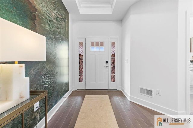 15 Galerie Ct, Monroe, NJ 08831 - entrance foyer featuring hardwood / wood-style flooring