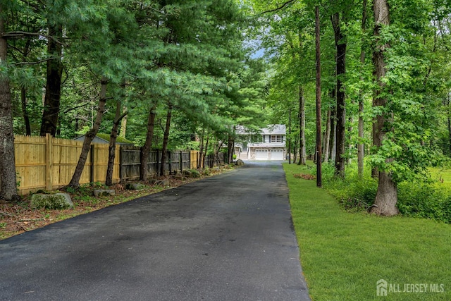 230 New Rd, South Brunswick, NJ 08852 - view of asphalt driveway