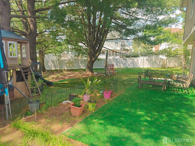 8 Carlisle Ct, Old Bridge, NJ 08857 - view of fenced backyard