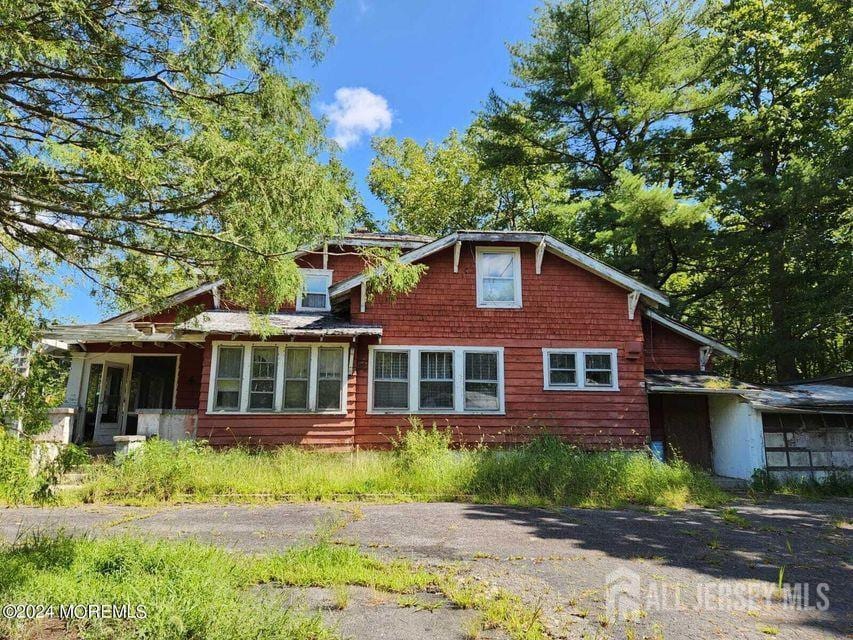 465 Lakewood Farmingdale Rd, Howell, NJ 07731