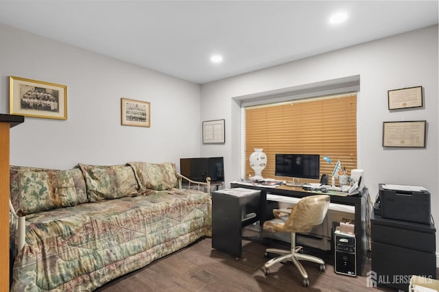 31 Ingram Dr, Monroe, NJ 08831 - office area with wood finished floors and recessed lighting