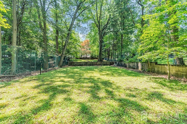 166 S Lake Dr S, Red Bank, NJ 07701 - photo 29
