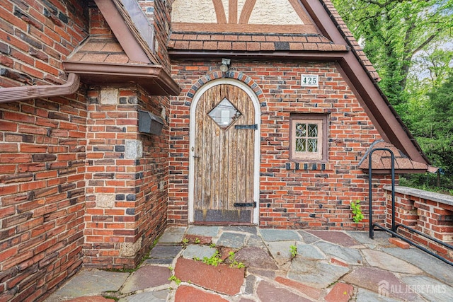 425 Grove Ave, Metuchen, NJ 08840 - doorway to property featuring brick siding