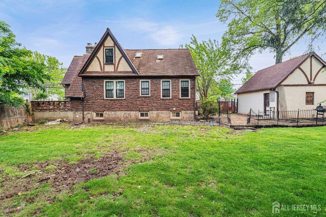 425 Grove Ave, Metuchen, NJ 08840 - back of property with a chimney