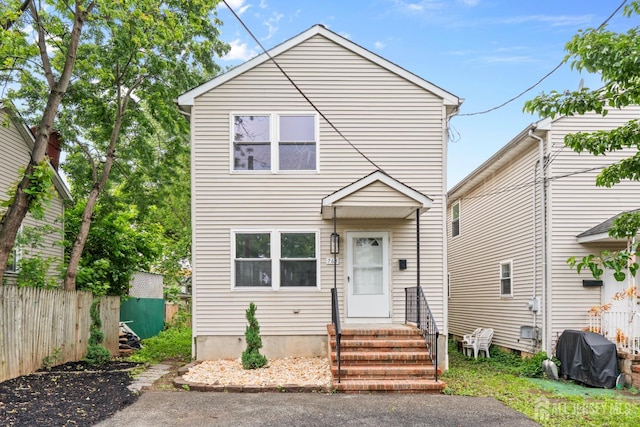 763 Gadek Pl, Perth Amboy, NJ 08861 - view of front facade