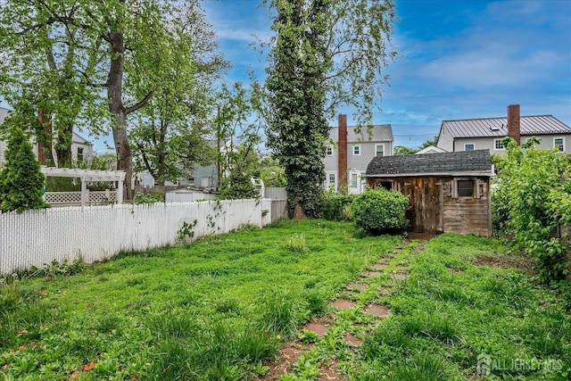 8 Macarthur Dr, Edison, NJ 08837 - view of yard with a pergola