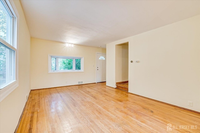 8 Macarthur Dr, Edison, NJ 08837 - photo 7