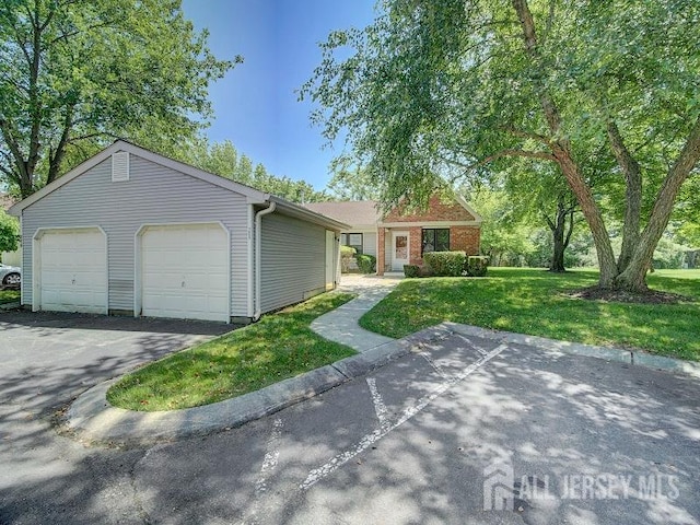 209 Wycoff Way W, East Brunswick, NJ 08816 - photo 1