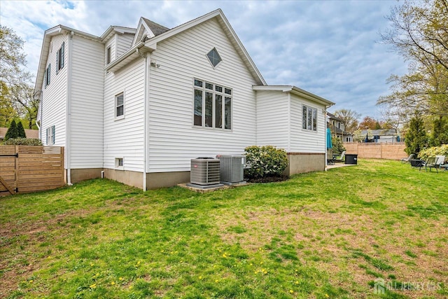 207 Dellwood Rd, Metuchen, NJ 08840 - rear view of property featuring central air condition unit