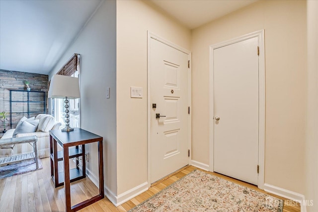 207 Dellwood Rd, Metuchen, NJ 08840 - entrance foyer featuring light wood-type flooring and baseboards