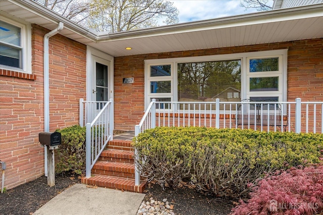 207 Dellwood Rd, Metuchen, NJ 08840 - entrance to property with brick siding