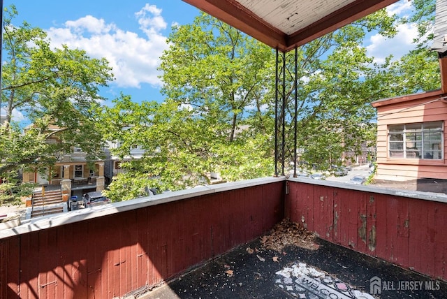 52 Wade St, Jersey City, NJ 07305 - view of balcony