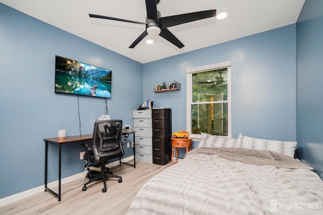 324 Oak Knoll Dr, Manalapan, NJ 07726 - bedroom featuring wood finished floors, a desk, a ceiling fan, and recessed lighting