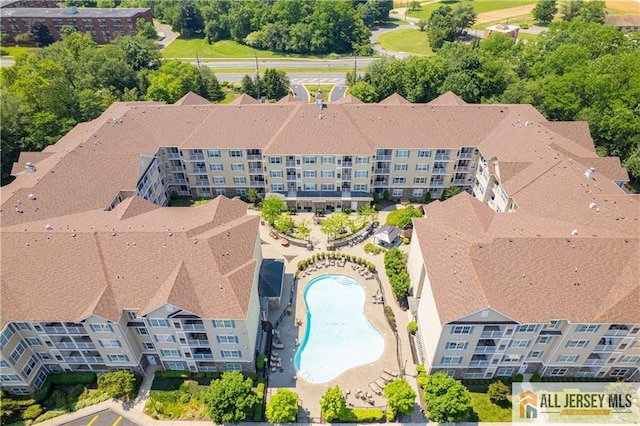 540 Cranbury Rd Unit 442, East Brunswick, NJ 08816 - drone / aerial view of a pool area and apartment complex / building