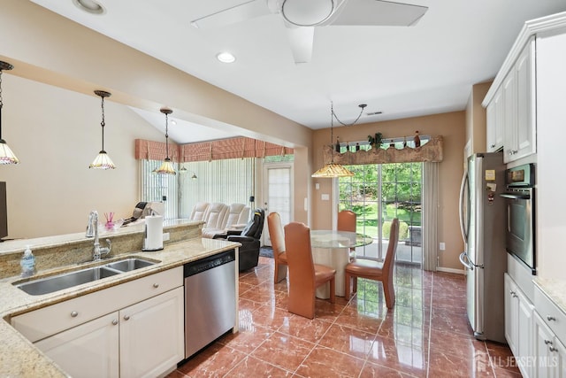 267 Tyler Ct, Monroe, NJ 08831 - kitchen featuring stainless steel appliances, white cabinetry, pendant lighting, ceiling fan, and recessed lighting