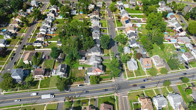 305 Penfield Pl, Dunellen, NJ 08812 - aerial view of property's location with nearby suburban area