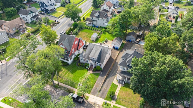 305 Penfield Pl, Dunellen, NJ 08812 - aerial view of property and surrounding area with nearby suburban area