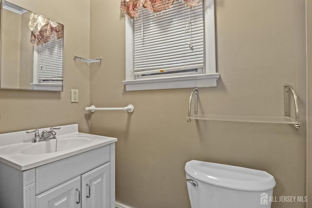 15 Cutter Ave, Fords, NJ 08863 - half bath featuring toilet and vanity
