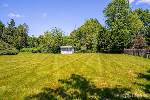 55 Cambridge Way, West Windsor, NJ 08550 - view of yard featuring a view of trees