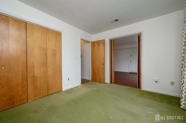 101 Mandon Ct Unit 4, South Brunswick, NJ 08540 - unfurnished bedroom featuring carpet floors, baseboards, and a closet