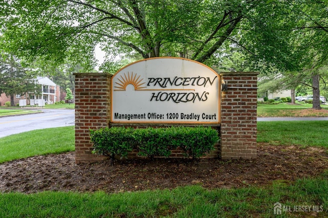 101 Mandon Ct Unit 4, South Brunswick, NJ 08540 - view of community / neighborhood sign
