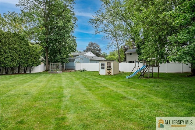 13 Steven Rd, South Brunswick, NJ 08824 - view of yard featuring a playground