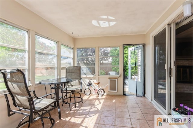 1516 N Indian Pl, North Brunswick, NJ 08902 - view of sunroom